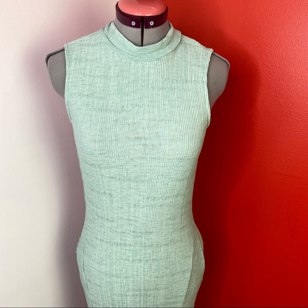 NWT ASOS DESIGN high neck plisse maxi dress - Picture 6 of 7